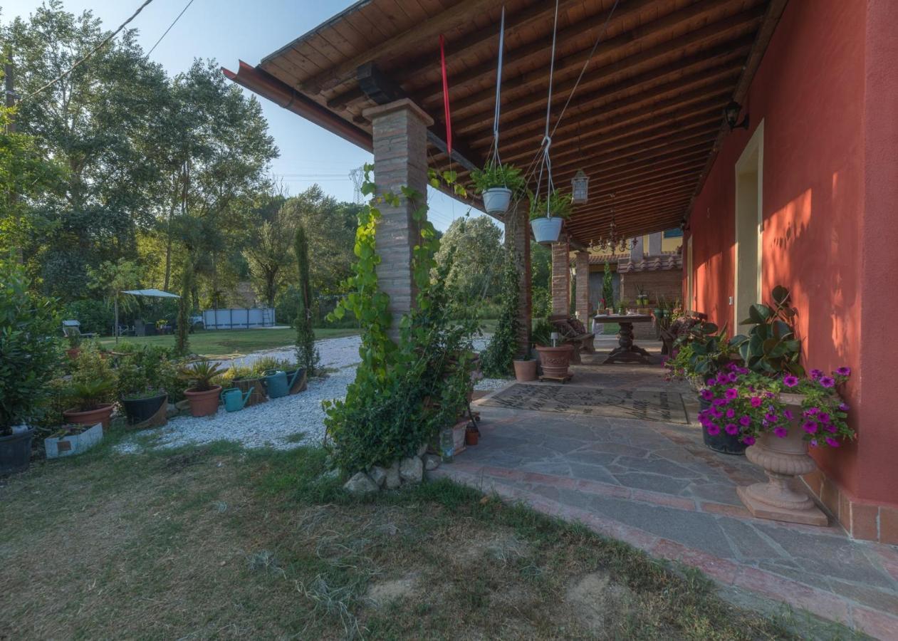 La Casa Rossa Acomodação com café da manhã Coiano Exterior foto